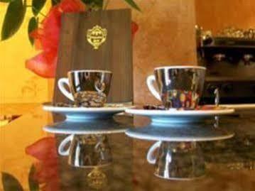 Hotel Santa Lucia Кашина Екстериор снимка